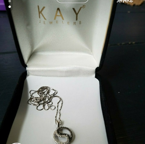 White gold and diamond yin yang necklace - Picture 2 of 2